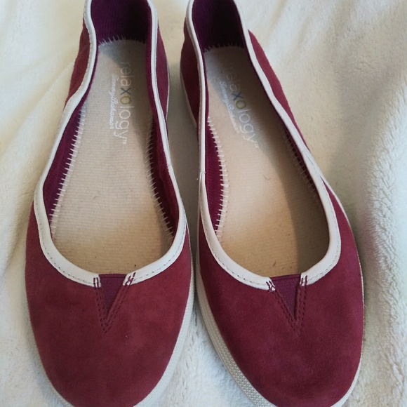 Tommy Bahama Shoes - Tommy Bahama Relaxolgy